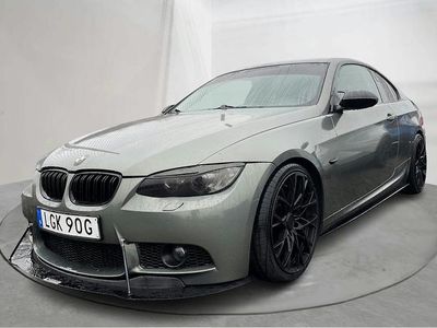 Begagnad BMW 335 306 HK (225 kW) 2009 Mörkröd Sportkupé
