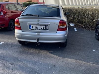 begagnad Opel Astra 5-dörrar 1.8