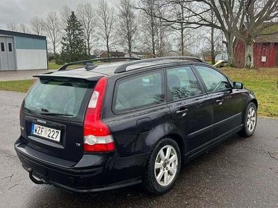 Svart Begagnad 2006 Volvo V50 Kinetic Kombi | 22 900 kr (Superpris)
