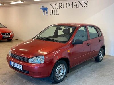 begagnad Lada Kalina Halvkombi 1.6 i 8V Manuell, 82hk, 1 ägare