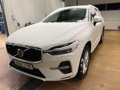 Crystal white metallic Begagnad 2023 Volvo XC60 Core SUV | 375 000 kr (Bra pris)