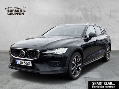 begagnad Volvo V60 CC B4 AWD Diesel Plus 2024, Kombi