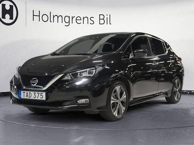 Svart Begagnad 2021 Nissan Leaf N-Connecta Halvkombi | 199 800 kr (Marknadspris)