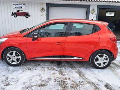 Begagnad Renault Clio IV 90 HK (66 kW) 2013 Röd Sedan