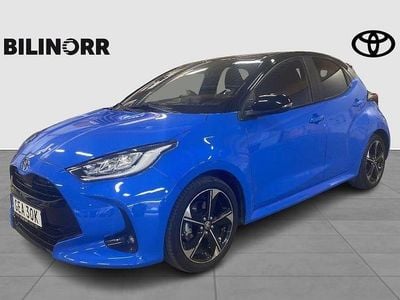 Blå Begagnad 2024 Toyota Yaris Hybrid Edition Halvkombi | 269 900 kr