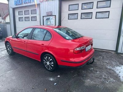 Begagnad Seat Toledo 105 HK (77 kW) 2003 Röd Sedan