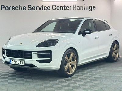 Vit Begagnad 2025 Porsche Cayenne Coupe Sportkupé | 1 265 000 kr