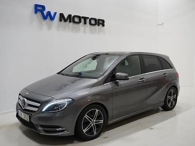 Grå Begagnad 2013 Mercedes 200 Halvkombi | 128 900 kr