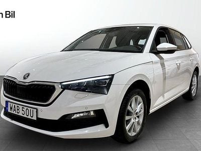 Vit Begagnad 2022 Skoda Scala Style Halvkombi | 194 900 kr (Marknadspris)