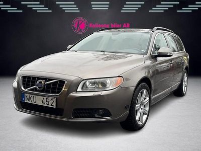 Grå Begagnad 2009 Volvo V70 Momentum Kombi | 54 900 kr (Lite dyr)