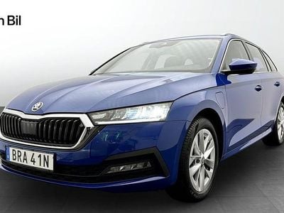 Energy blue Begagnad 2024 Skoda Octavia Ambition Kombi | 304 900 kr (Marknadspris)