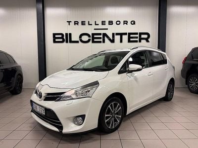 Vit Begagnad 2013 Toyota Verso Business Edition Minibuss | 119 900 kr (Marknadspris)