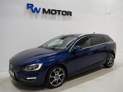 Blå Begagnad 2014 Volvo V60 Ocean Race Kombi | 179 900 kr (Marknadspris)