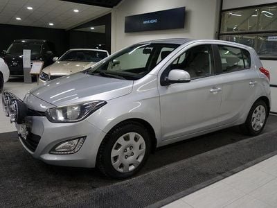 Silver Begagnad 2014 Hyundai i20 Premium Halvkombi | 69 000 kr (Marknadspris)