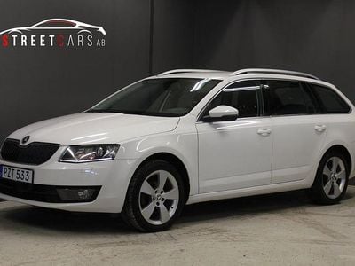 Vit Begagnad 2016 Skoda Octavia Style Kombi | 104 900 kr (Marknadspris)