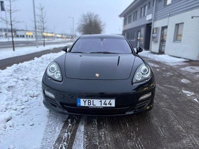 Begagnad Porsche Panamera 250 HK (183 kW) 2012 Halvkombi