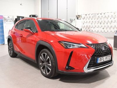 begagnad Lexus UX 250h CVT Premium / Skinn / Nav / Kamera