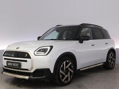 Vit Begagnad 2024 Mini Countryman SUV | 509 900 kr