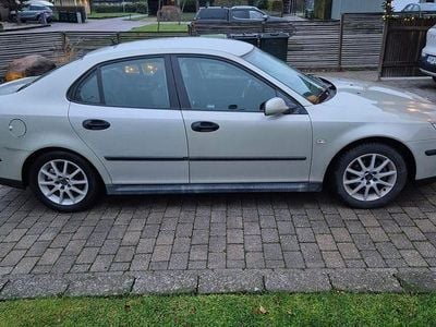 Begagnad 2005 Saab 9-3 Sedan | 25 000 kr (Marknadspris)