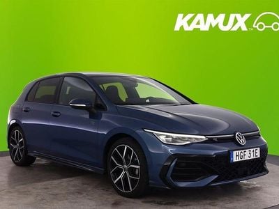 Begagnad VW Golf VIII R-line 150 HK (110 kW) 2024 Blå Halvkombi