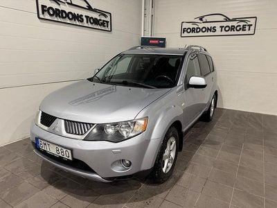 Begagnad Mitsubishi Outlander 156 HK (114 kW) 2008 Silver SUV