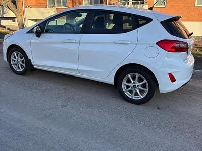Begagnad 2019 Ford Fiesta Halvkombi | 99 500 kr (Marknadspris)