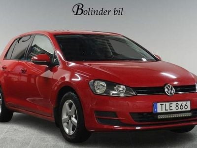 Röd Begagnad 2016 VW Golf VII Halvkombi | 138 800 kr (Marknadspris)