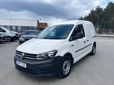 begagnad VW Caddy Skåp 1.6 TDI 102hk Automat D-Värmare Dragkrok