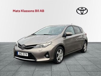 Brun Begagnad 2014 Toyota Auris Edition Halvkombi | 109 000 kr (Marknadspris)
