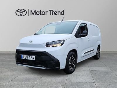 Begagnad Toyota Proace City City 100 kW (137 HK) 2024 Vit Minibuss