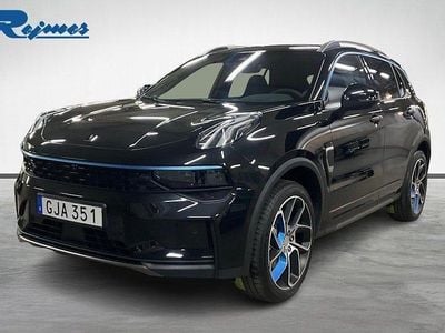 Begagnad Lynk & Co 01 180 HK (132 kW) 2023 Svart metallic SUV