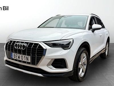 Vit Begagnad 2023 Audi Q3 Proline SUV | 299 000 kr (Marknadspris)