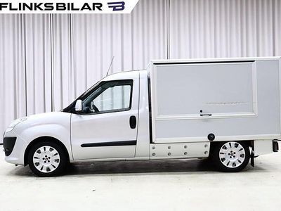 Grå Begagnad 2015 Fiat Doblò Minibuss | 99 875 kr (Marknadspris)