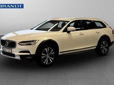 Begagnad Volvo V90 CC 238 HK (175 kW) 2020 Vit Kombi