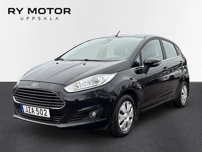 Svart Begagnad 2015 Ford Fiesta Titanium Halvkombi | 84 500 kr (Marknadspris)