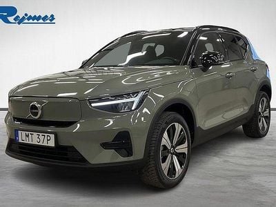 Begagnad Volvo XC40 Core 185 kW (252 HK) 2023 Grön SUV