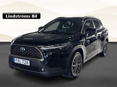 Begagnad Toyota Corolla Cross Style 200 HK (147 kW) 2023 Svart SUV