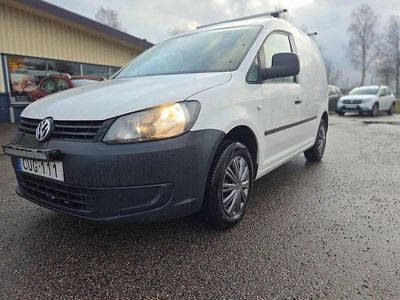 Vit Begagnad 2015 VW Caddy Minibuss | 75 000 kr (Marknadspris)