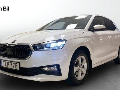 Vit Begagnad 2022 Skoda Fabia Style Halvkombi | 189 900 kr (Marknadspris)