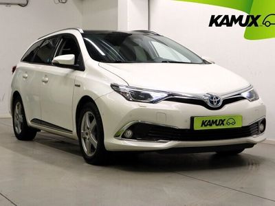 begagnad Toyota Auris Touring Sports Hybrid Executive Pano Kamera GPS 2017, Halvkombi