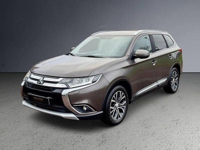 Begagnad Mitsubishi Outlander 150 HK (110 kW) 2017 Brun SUV