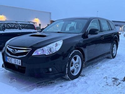 Begagnad Subaru Legacy 150 HK (110 kW) 2012 Svart Kombi
