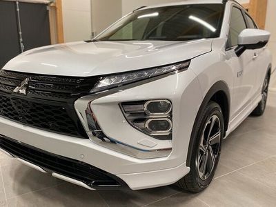 begagnad Mitsubishi Eclipse Cross Plug-In Hybrid AWD Business DEMO 2021, SUV