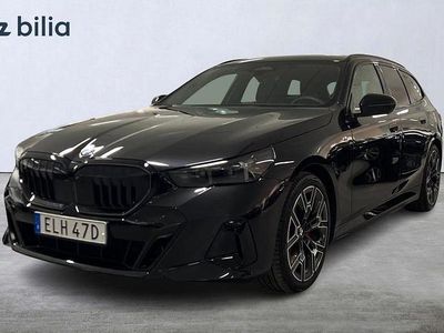 Black sapphire metallic Begagnad 2025 BMW 530 M Sport Kombi | 689 900 kr