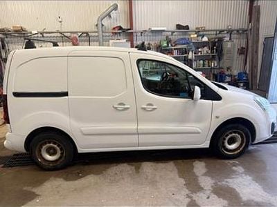 Begagnad 2016 Peugeot Partner Minibuss | 85 000 kr (Marknadspris)