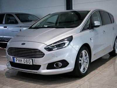Grå Begagnad 2017 Ford S-MAX Business Edition Minibuss | 169 500 kr (Bra pris)