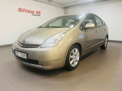 begagnad Toyota Prius 1.5 VVT-i + 3CM CVT Euro 4