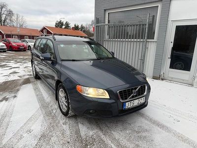 Blå metallic Begagnad 2009 Volvo V70 Momentum Kombi | 59 900 kr (Marknadspris)
