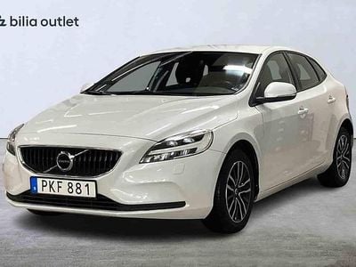 Vit Begagnad 2018 Volvo V40 Halvkombi | 149 900 kr (Marknadspris)