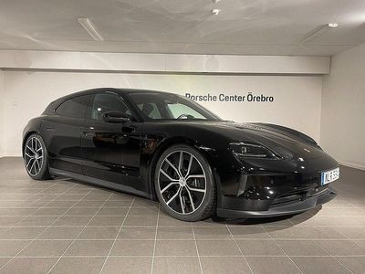 Svart Begagnad 2024 Porsche Taycan Sport Turismo Sedan | 1 149 000 kr